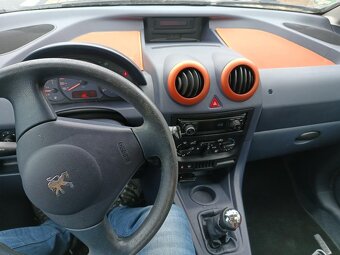 PEUGEOT 1007 1.4i benzin - 8