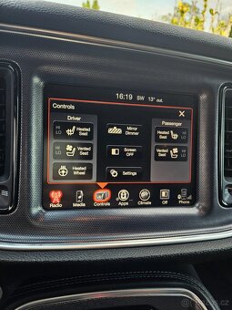 Dodge challenger 5.7 hemi - 8