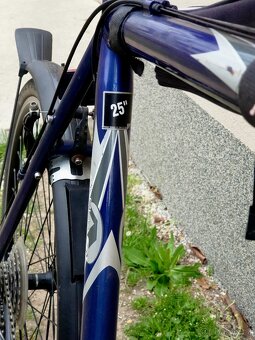 Pánské silniční kolo.TREK - 8