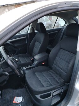 Škoda Octavia 2 1.2 TSI 77kw facelift - 8