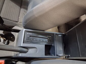 Volksvagen Touran 1.6 fsi - 8