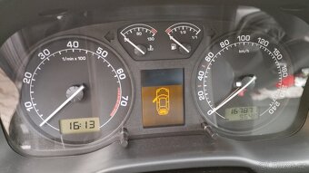 Škoda Octavia I Tour 1.6 MPI 75 kw - 8