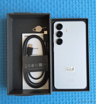 Samsung Galaxy S25 Icyblue 128GB ZÁNOVNÍ - 8