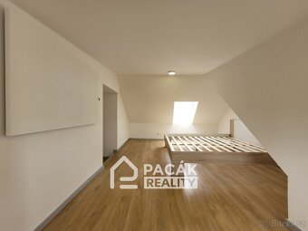 Pronájem pěkně rekonstruovaného a částečně vybaveného bytu 4 - 8