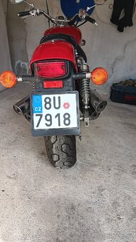 Honda magna 750 - 8