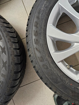 Alu Kola Toyota Auris 5x114,3 zimní gumy 205/55/R16 - 8