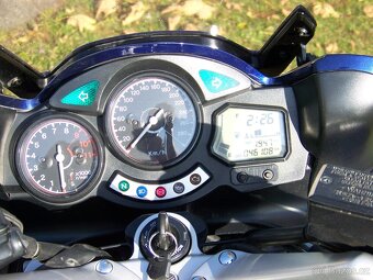 Yamaha FJR 1300 - 8