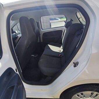Volkswagen up 1.0 mpi benzín rok 2013 - 8