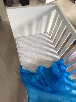 Luxusní dětská bílá moderní postýlka - 8