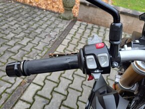 BMW S 1000 R - TOP STAV + VÝBAVA, AKRAPOVIČ - 209 900 KČ - 8