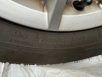 Prodám Alu Vw s pneu - 8