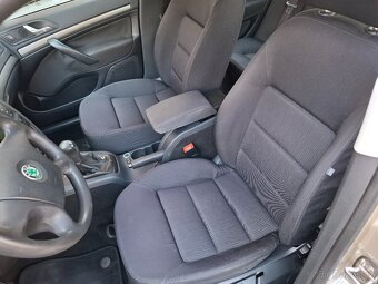 Škoda Octavia II liftback 1,9TDi 77Kw CZ  1.majitel - 8