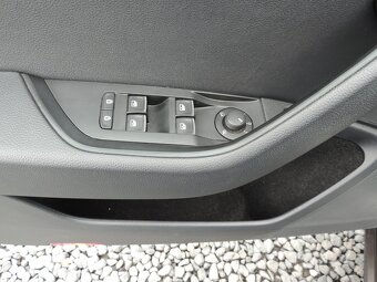 Škoda Superb Combi 2.0TSI,206KW,4x4,DSG,2018,1maj.ČR,-21%DPH - 8