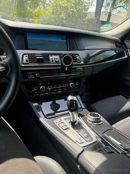 BMW F11 520D M-Paket - 8