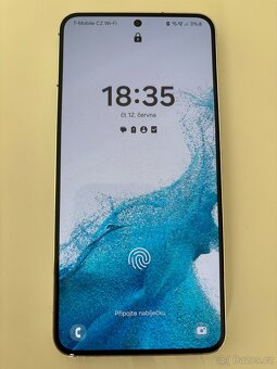 Samsung S22 bílý 8/128 GB - 8