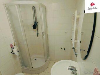 Pronájem bytu 1+kk 34 m2 Praha - 8
