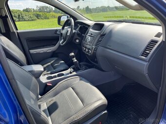 FORD RANGER 3,2TDCI LIMITED MANUÁL DOUBLECAB HARDTOP - 8