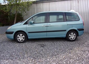 Citroën C8 2.2HDi94kW 278000KM 7MÍST STK nafta manuál 94 kw - 8