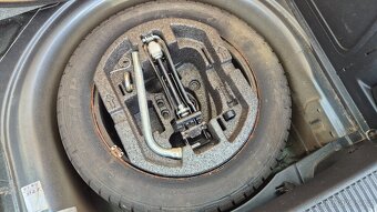 Škoda Fabia II 1.2 TSi 63Kw 2011 2. MAJITEL - 8