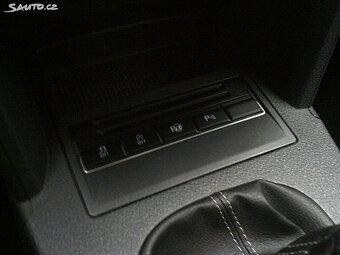 VOLKSWAGEN TOURAN Life, 1.6 tdi, 2013 - 8