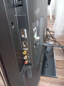 Televize Samsung 32" + set-top box Tesla - 8