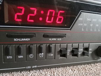 Universum - rádio, hodiny,budik - 8