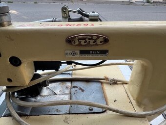 SVIT KS 1 KOSIACI STROJ NA PREDAJ - 8