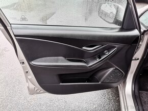 Hyundai ix20 1.6i 16V 92kw CVVT Automat ČR - 8