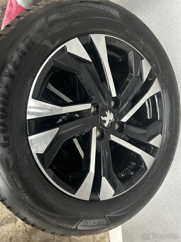 Originální 17” kola včetně pneumatik Peugeot 2008 - 8