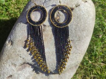 Různé Třásňové náušnice na kroužku - 8