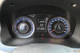 Hyundai i40 1.7CRDi 100KW Automat 4/2012 - 8