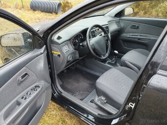 Kia Rio - 8