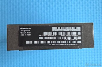 Samsung Galaxy S25 Ultra 256GB černý NOVÝ NEROZBALENÝ - 8