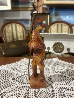 Ručně řezaná dřevěná figurka „Stařec z hor“ – Německo - 8