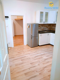 Pronájem bytu 2+kk, 40 m2, Mahenova, Praha 5, Smíchov - 8