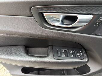 Volvo XC60,2,0 T6,4x4,Plug-in hybrid,DPH,ČR,RECHARGE - 8