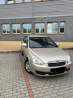 HUNDAI ACCENT 2010 1.4 benzín 71 kw - 8