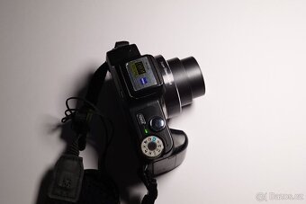 Sony Cyber-Shot DSC-H3 černý - 8