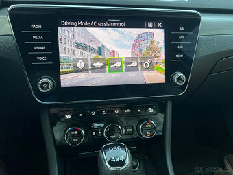 Škoda Superb 2.0TSi 200kW 4x4 DSG Style - 8