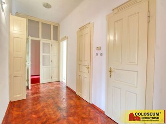 Znojmo, pronájem bytu 3+1, 96 m2, centrum města - byt - 8