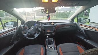 Toyota Avensis combi 2,0 D4D - 8