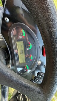 Nakladač CATERPILLAR 908M - 8