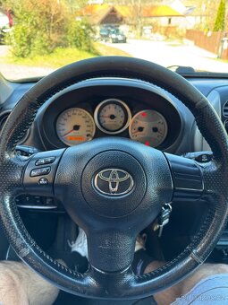 Toyota RAV4 2.0 D4-D 85kW 4x4 2004 1.majitel - 8