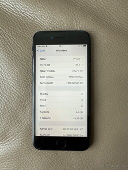 iPhone SE 2020 64Gb černý - 8