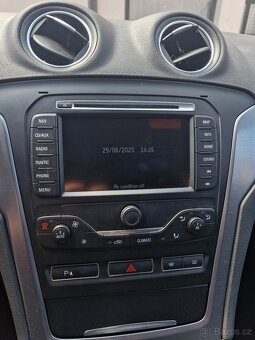 Ford Mondeo Titanium 1,6 benzín 118 kw 2011 - 8
