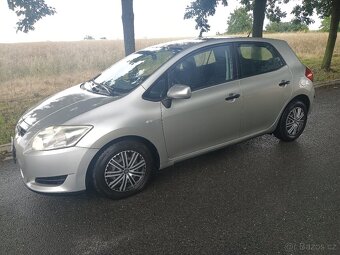 Toyota Auris 1.4 2009 - 8