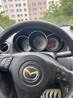 Mazda 3 BK - 8