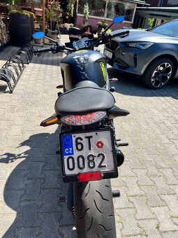 Triumph Speed Triple 1050 - 8