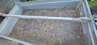 Hliníkový přehrazovač proti posunutí nákladu - 8