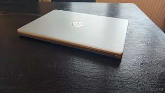 Notebook HP 14 / 512 SSD / Windows 11 - 8